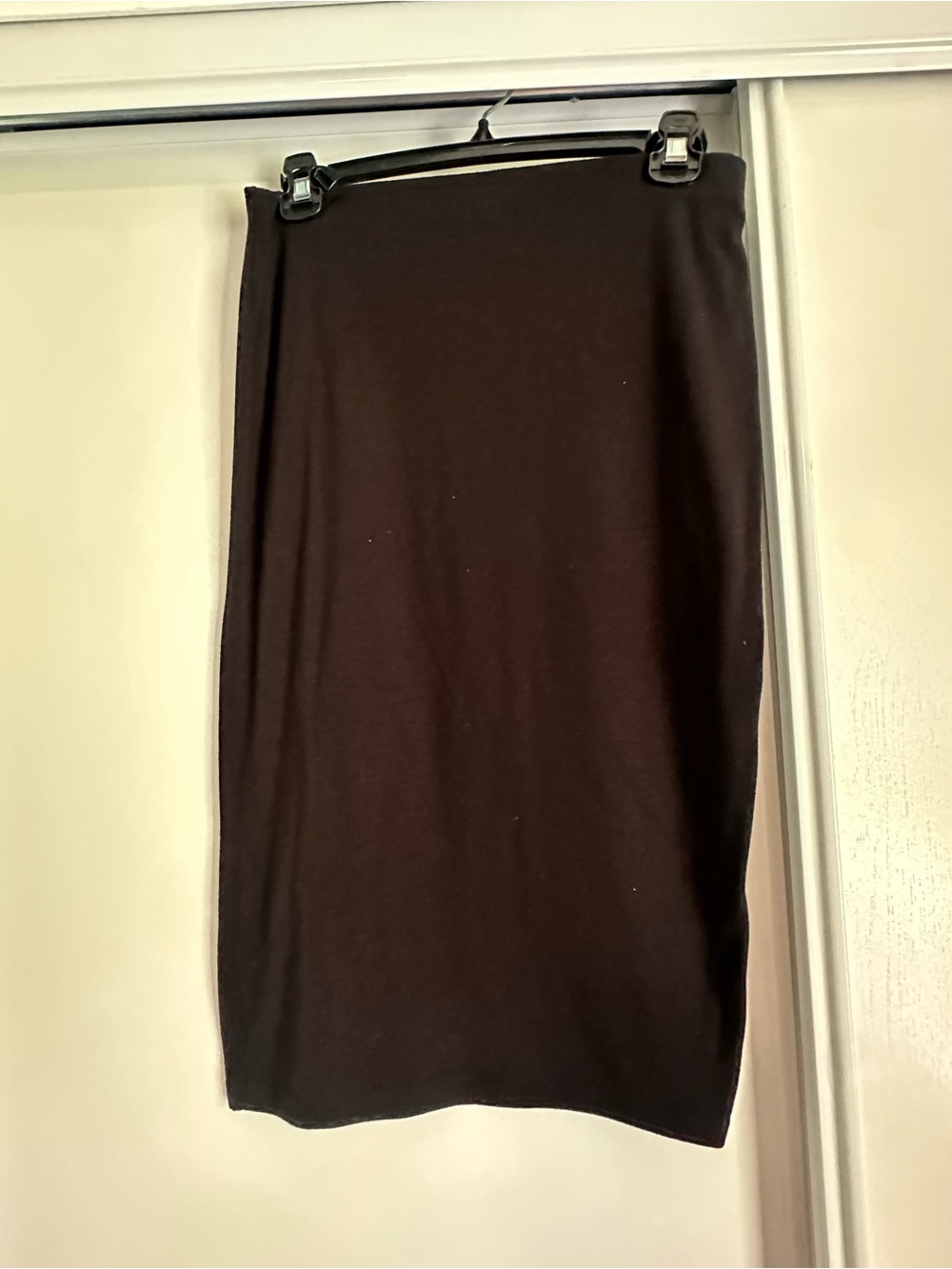 Forever 21 Black Pencil Skirt - Slim Knit Silhouette
